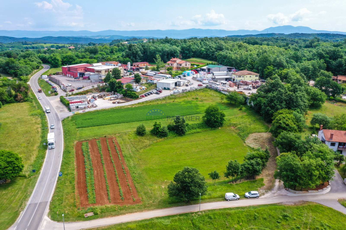 Terreno commerciale, Pisino, Istria