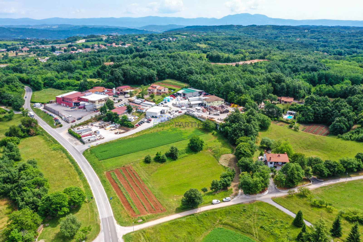 Terreno commerciale, Pisino, Istria