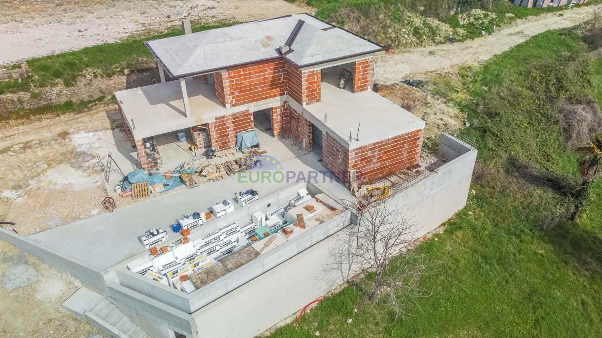 Momiano, villa con vista panoramica sul mare