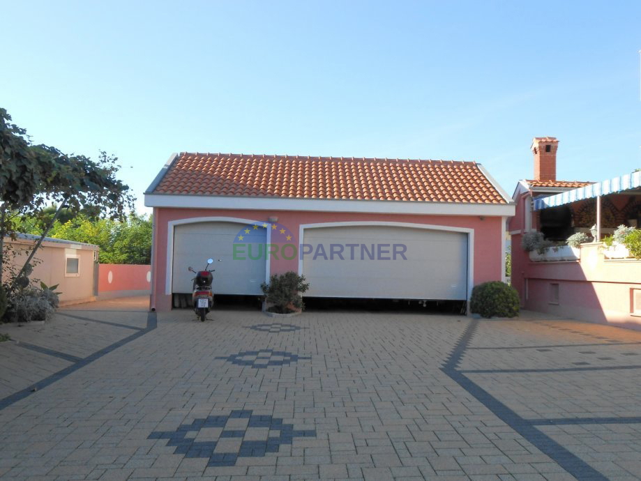 Villa con piscina e vista sul mare, Borik-Zara