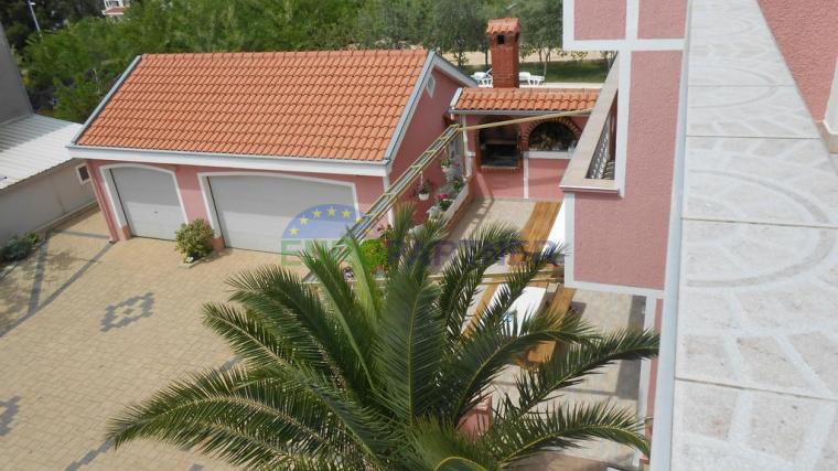 Villa con piscina e vista sul mare, Borik-Zara