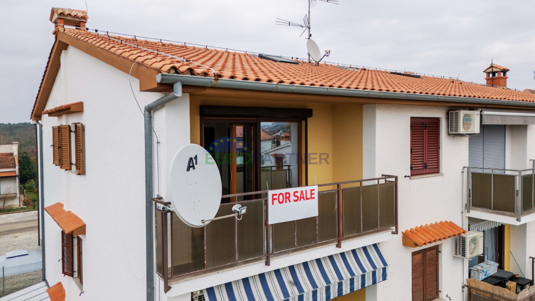 Bellissimo appartamento con vista mare, Poreč, 800m dal mare