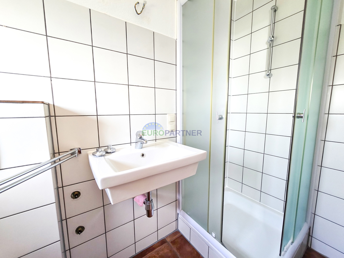 Casa con piscina e ampio giardino, a 10 km da Poreč