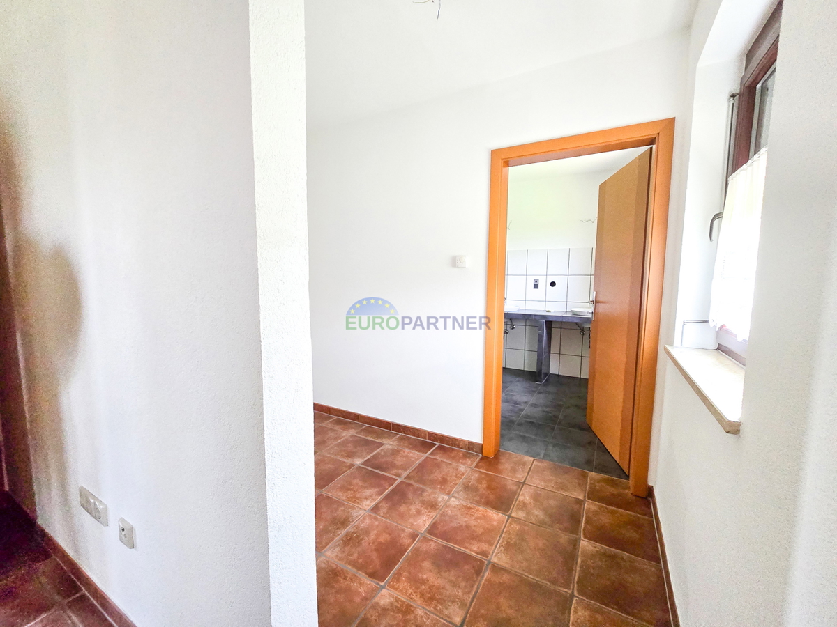 Casa con piscina e ampio giardino, a 10 km da Poreč