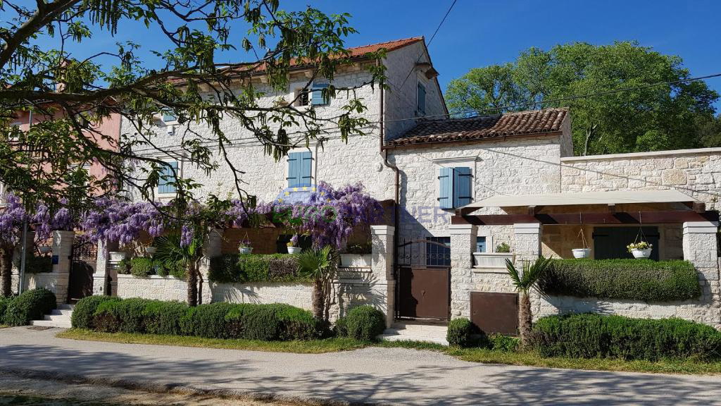 Istria, casa in pietra nei dintorni di Rovigno