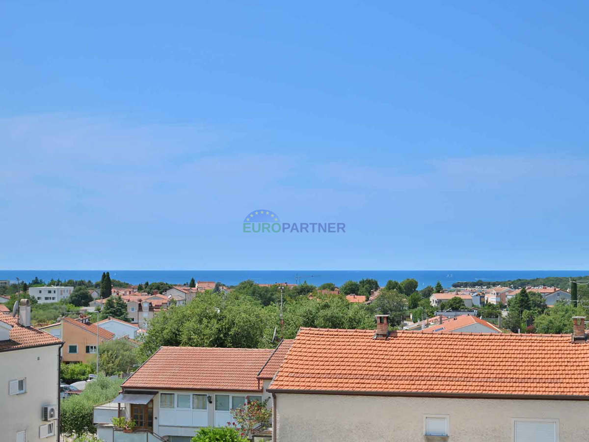 Poreč, appartamento con vista mare - 1 km dalla spiaggia
