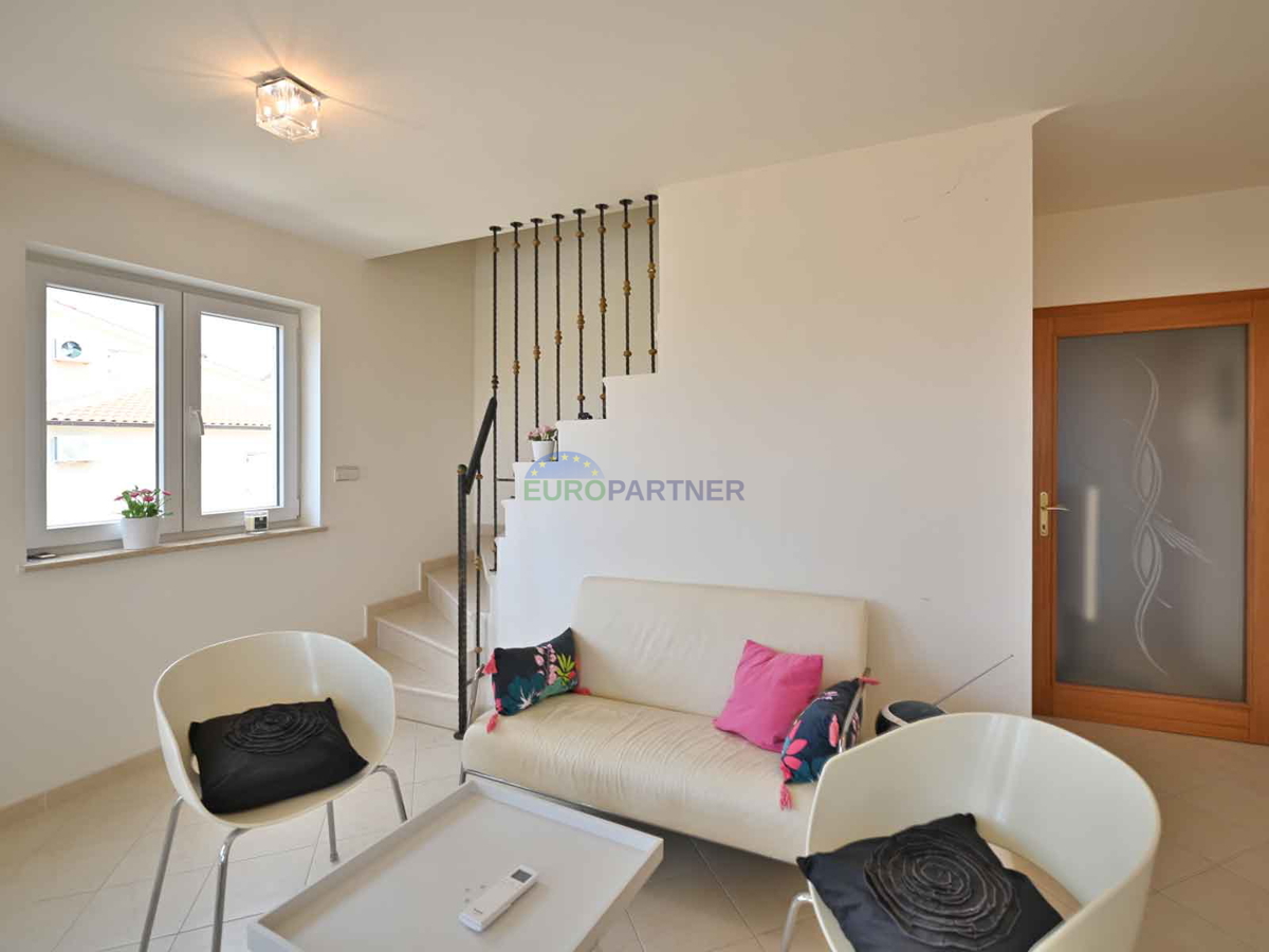 Poreč, appartamento con vista mare - 1 km dalla spiaggia