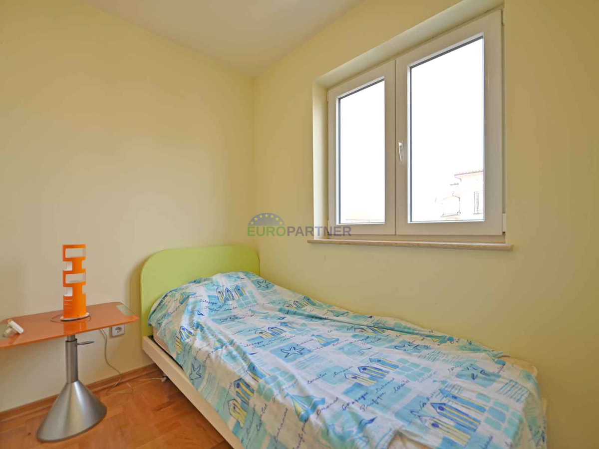 Poreč, appartamento con vista mare - 1 km dalla spiaggia