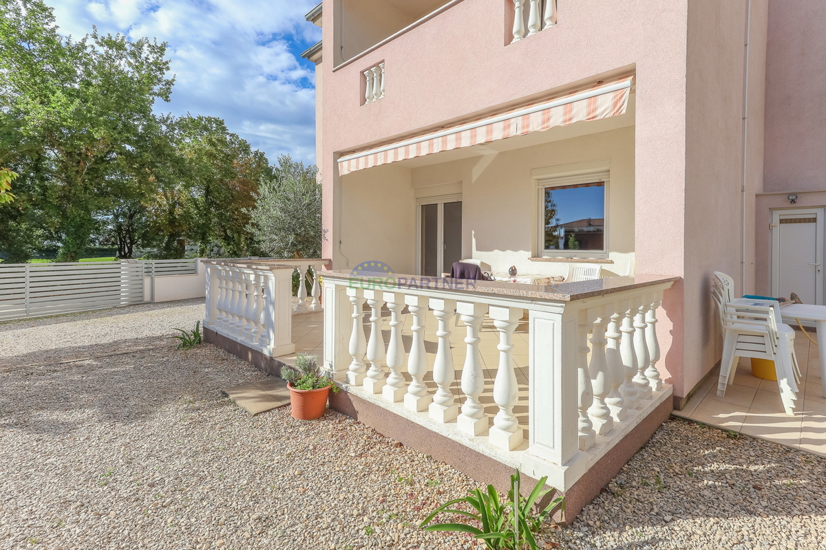 Casa indipendente con 4 appartamenti, Funtana