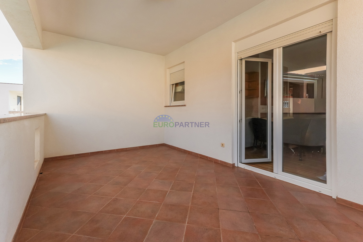 Casa indipendente con 4 appartamenti, Funtana