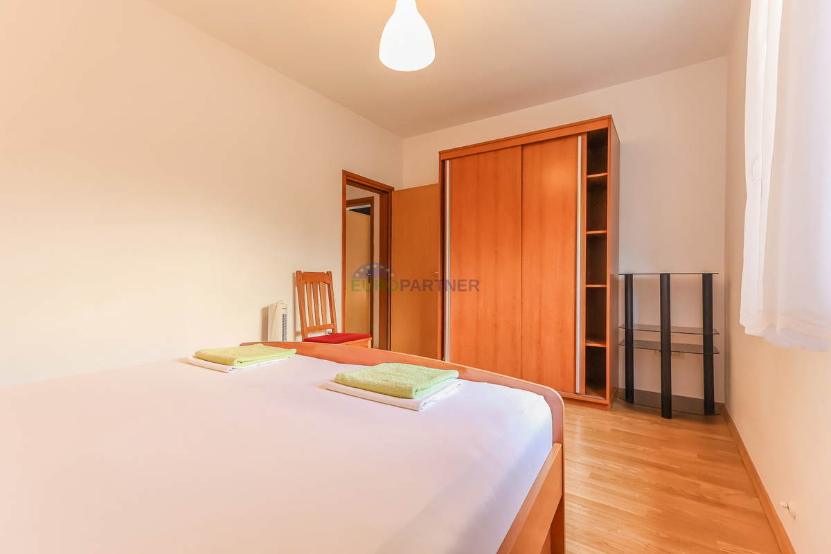 Casa indipendente con 4 appartamenti, Funtana