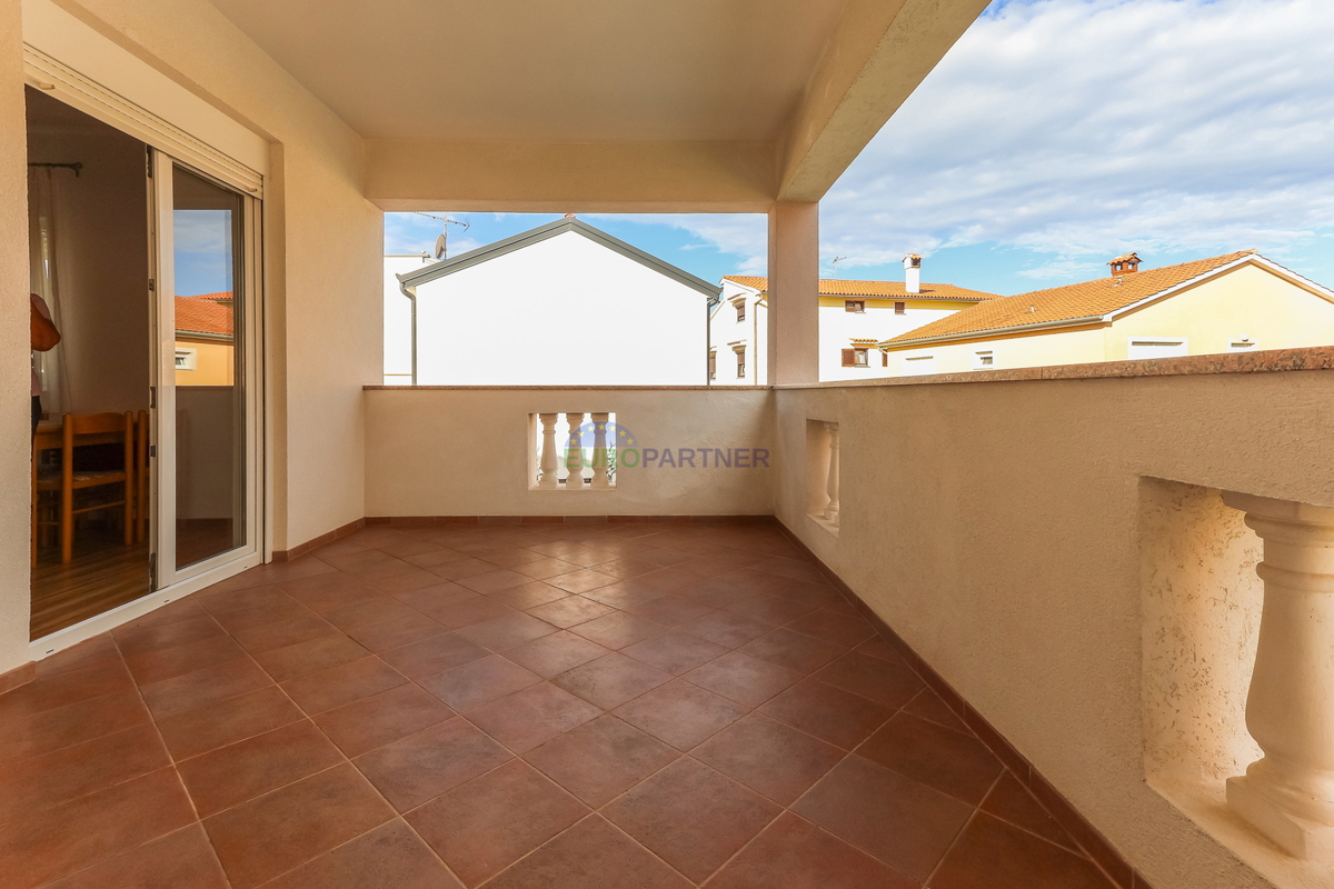 Casa indipendente con 4 appartamenti, Funtana