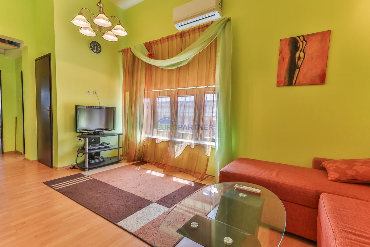 Appartamento con giardino, Poreč, a 800 m dal mare