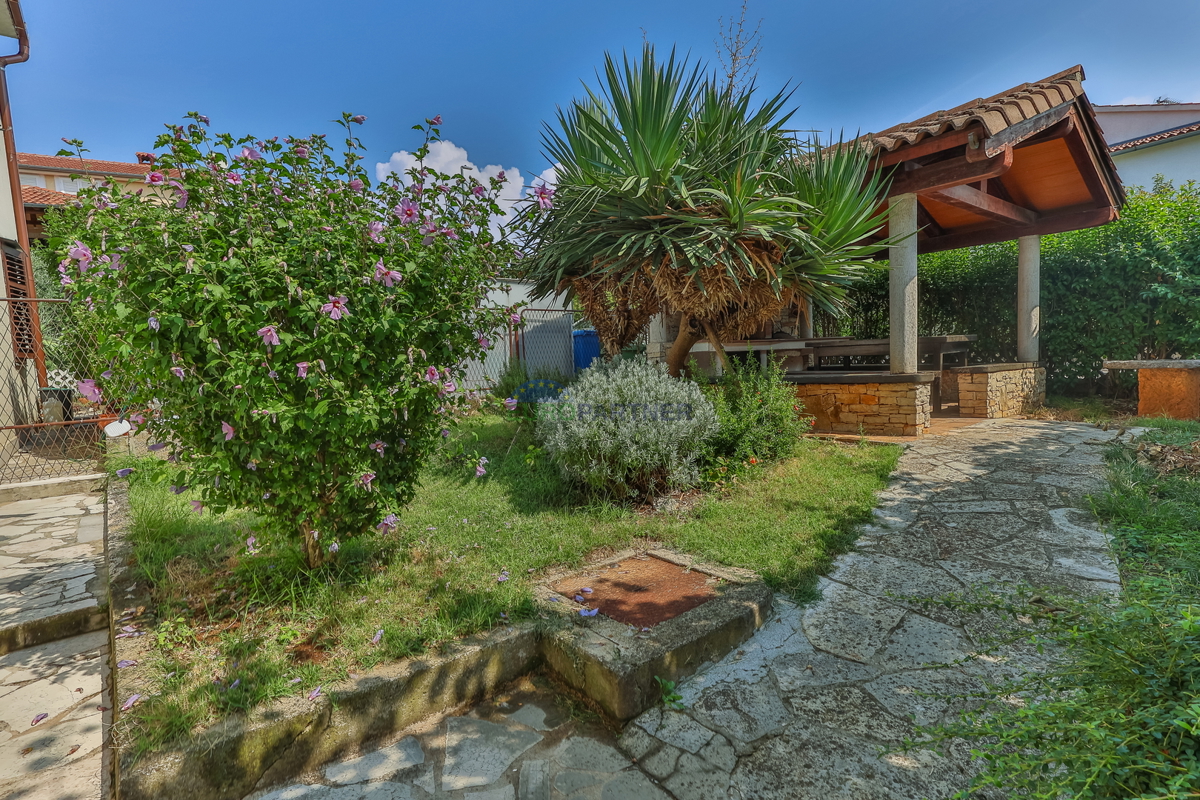 Appartamento con giardino, Poreč, a 800 m dal mare