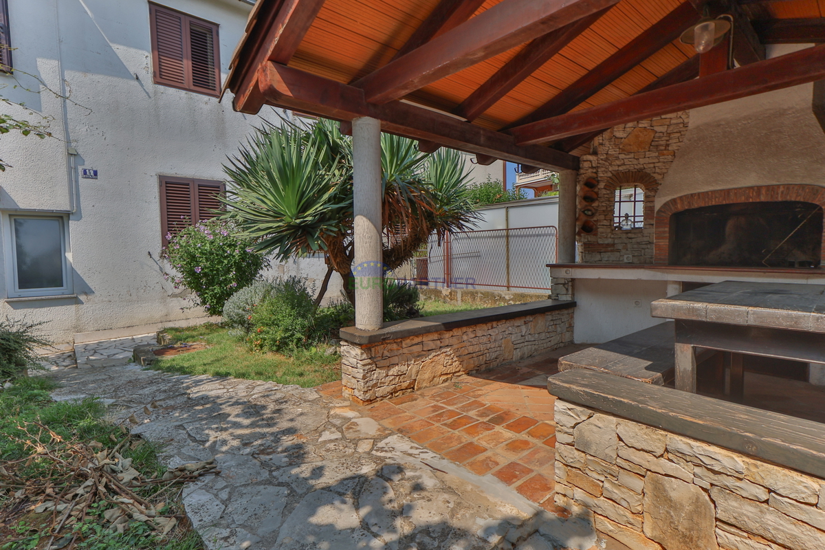 Appartamento con giardino, Poreč, a 800 m dal mare