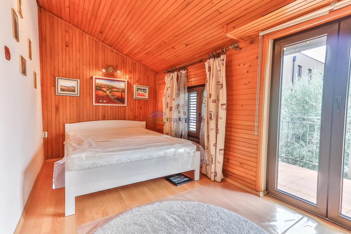 Appartamento con giardino, Poreč, a 800 m dal mare