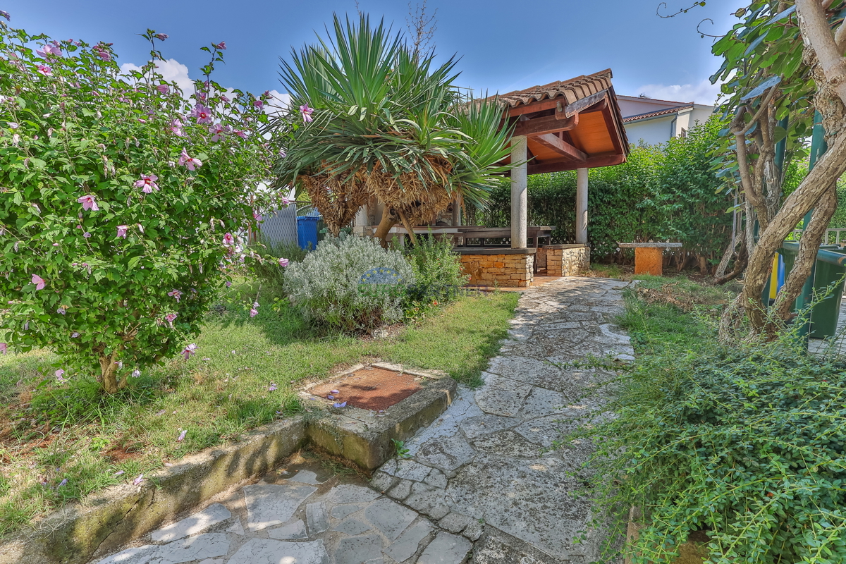 Appartamento con giardino, Poreč, a 800 m dal mare