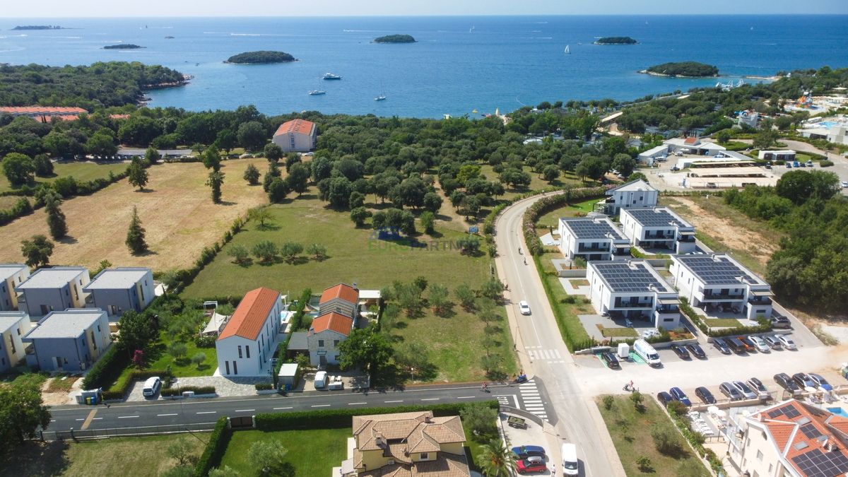 Istra, Funtana, terreno edificabile a 100 m dal mare