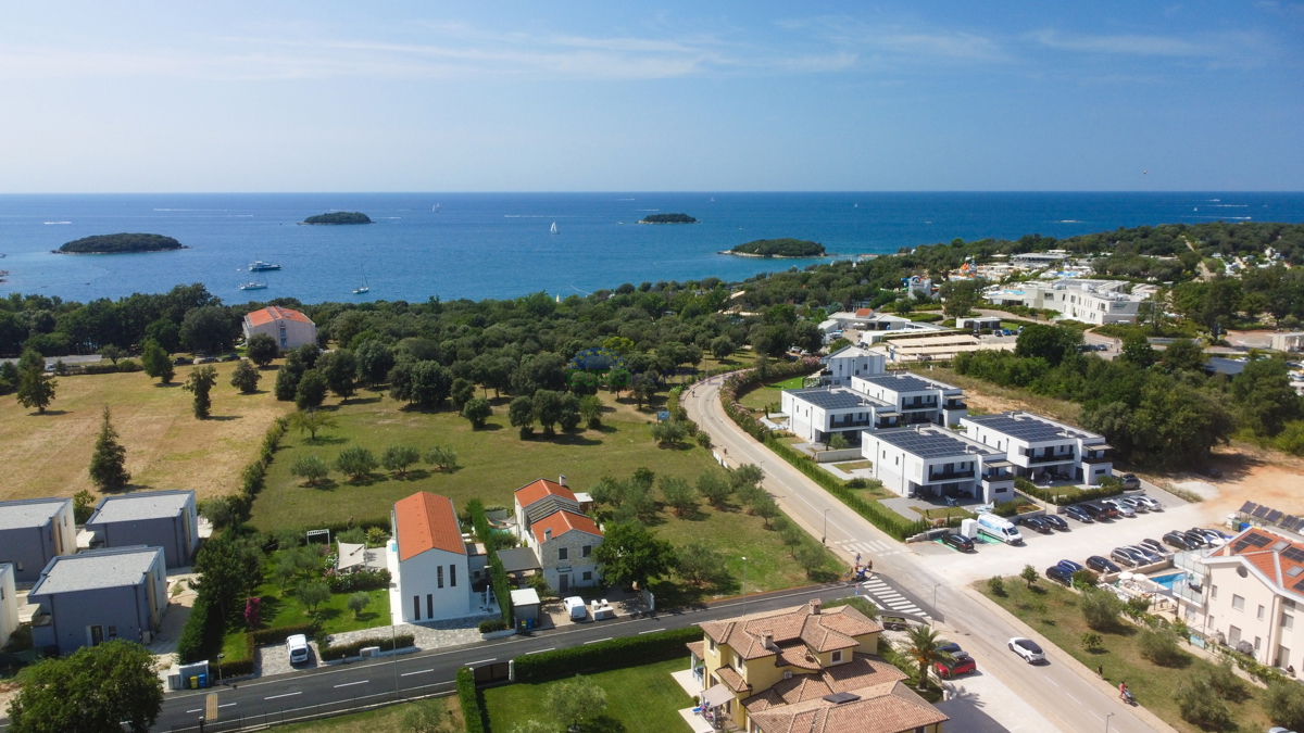 Istra, Funtana, terreno edificabile a 100 m dal mare