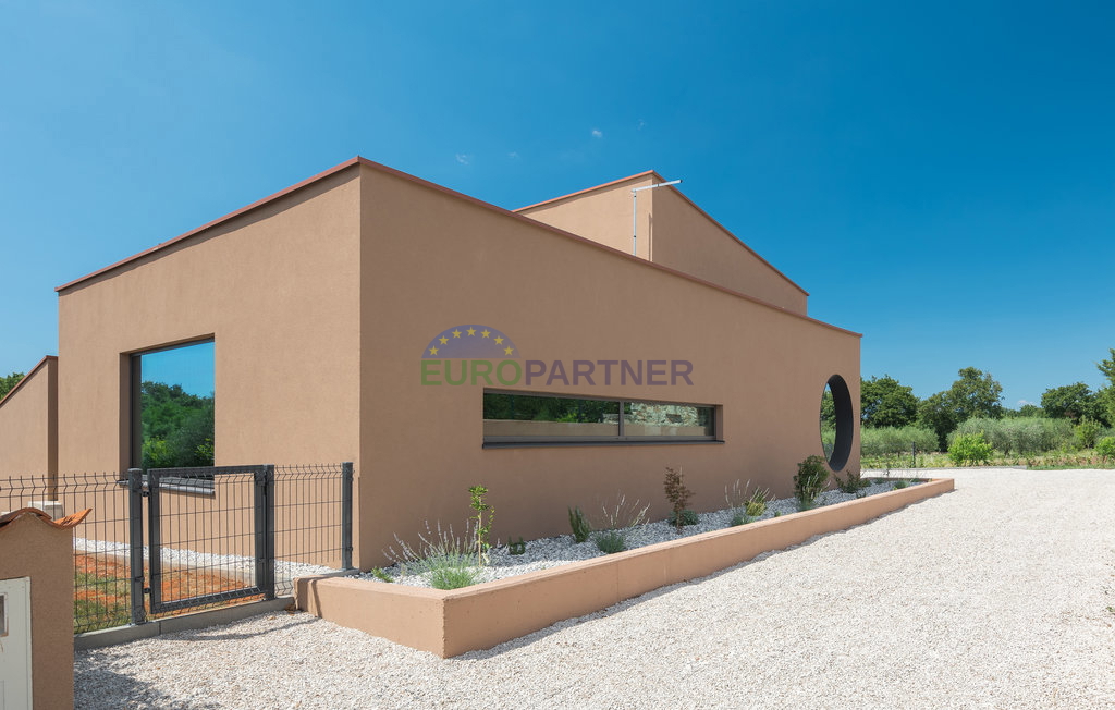 Istra, Novigrad, villa moderna con piscina