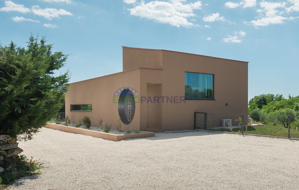 Istra, Novigrad, villa moderna con piscina