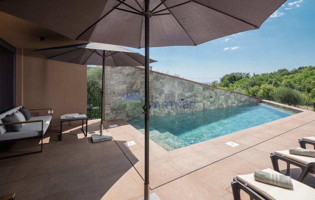 Istra, Novigrad, villa moderna con piscina