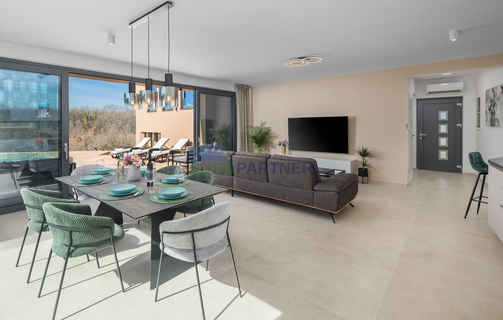 Istra, Novigrad, villa moderna con piscina