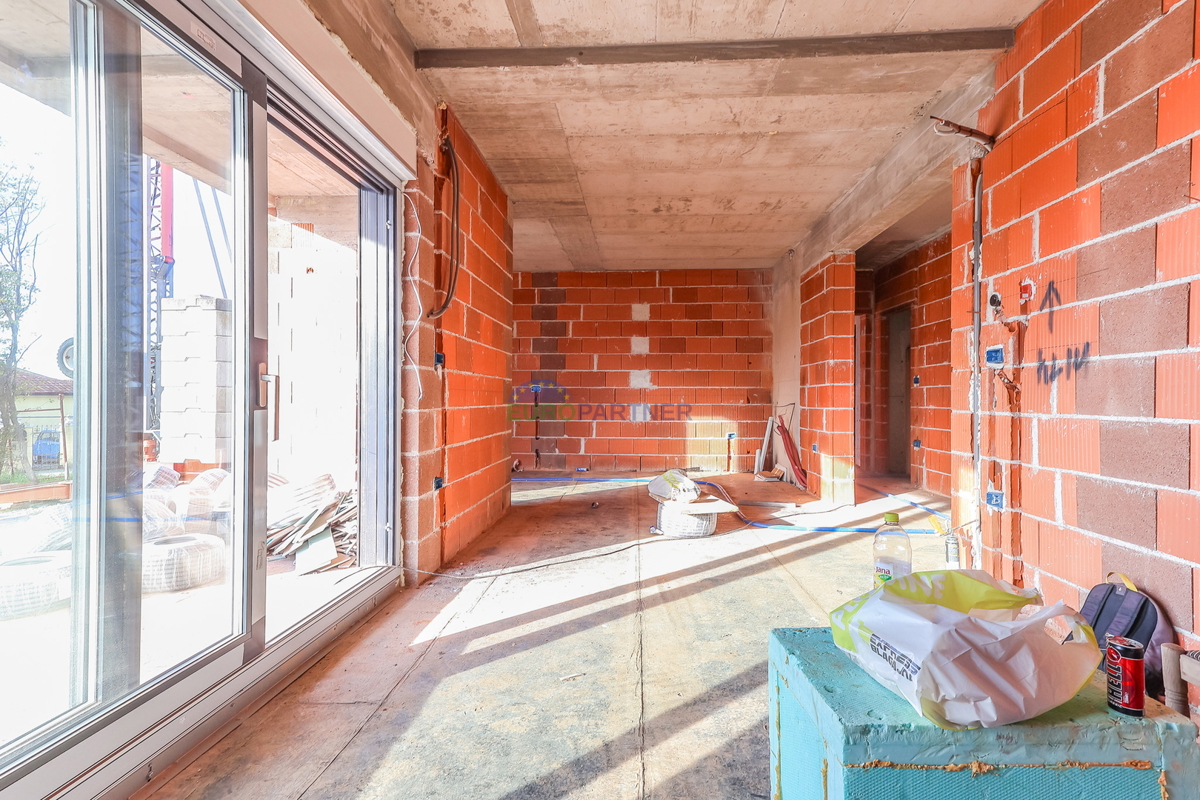 Appartamento con cortile di 400 m2, Poreč