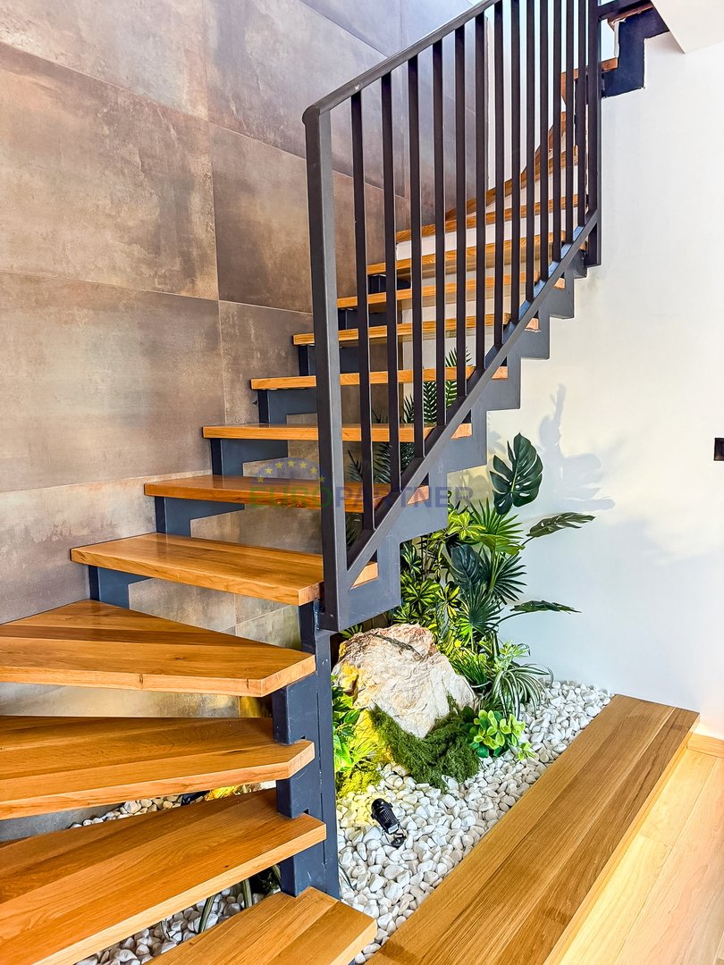 Una bellissima casa moderna con piscina, a 5 km da Parenzo e dal mare!