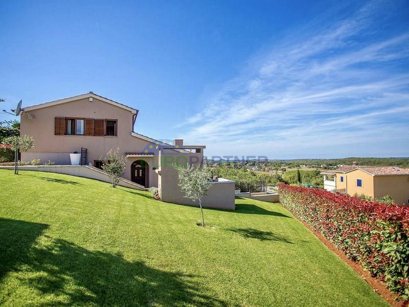 Casa con vista aperta sulla natura, Parenzo, a 7 km dal mare