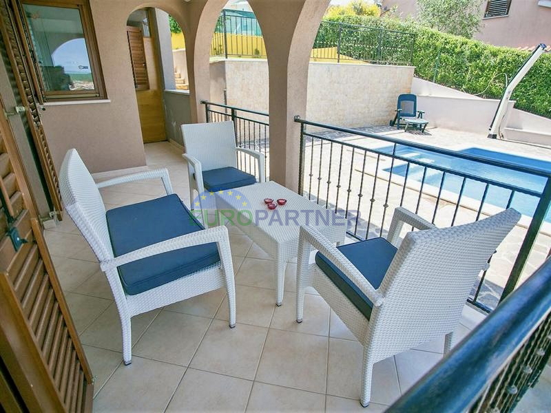 Casa con vista aperta sulla natura, Parenzo, a 7 km dal mare