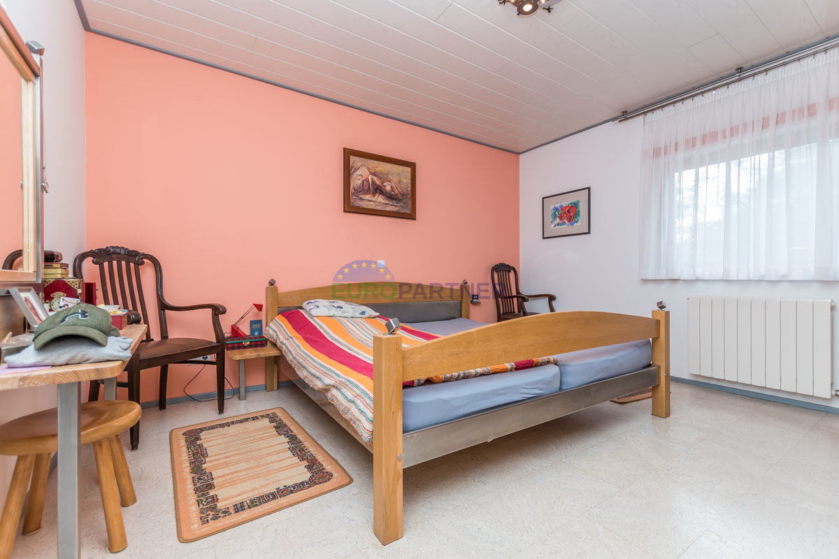 Casa indipendente con giardino di 6600 m2, Sveti Lovreč, Istria