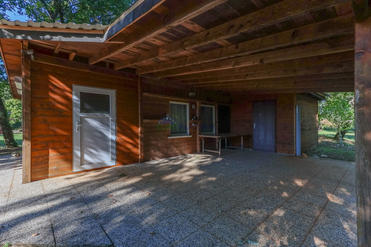 Casa indipendente con giardino di 6600 m2, Sveti Lovreč, Istria