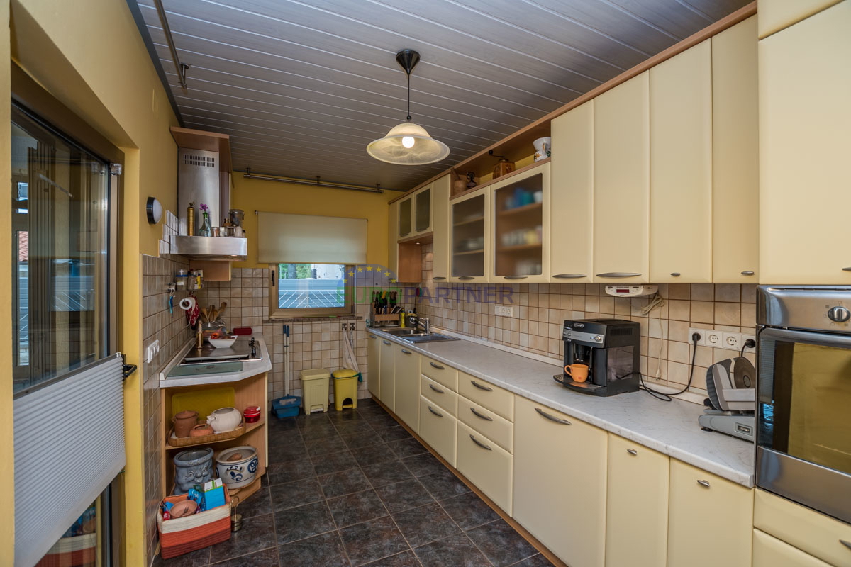 Casa indipendente con giardino di 6600 m2, Sveti Lovreč, Istria