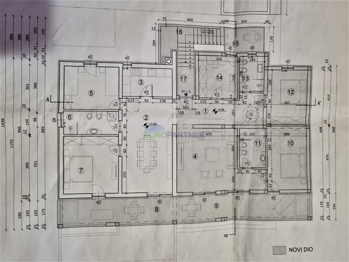 Bellissimo appartamento a Funtana, 200 m dal mare, 170m2