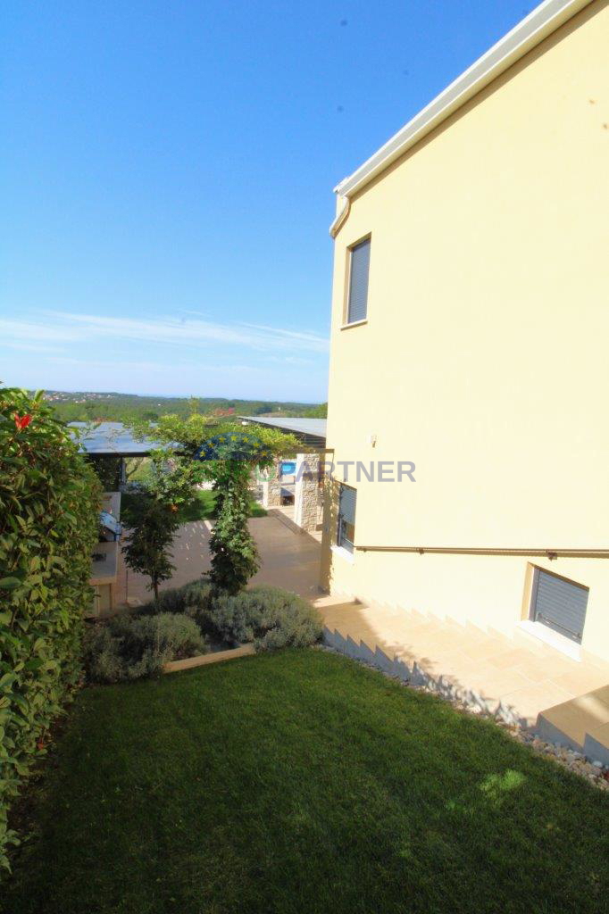 Villa con vista panoramica sul mare e sulla campagna, Umago