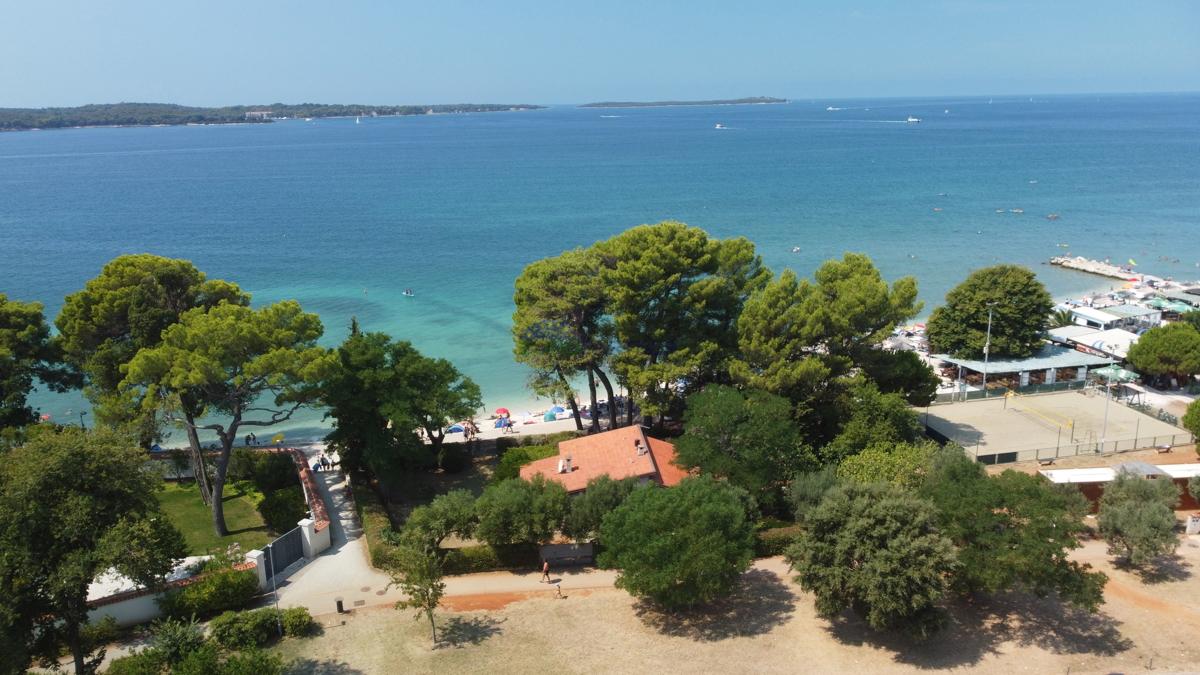 Istria, Fasana, villa in una zona d&apos;elite vicino al mare