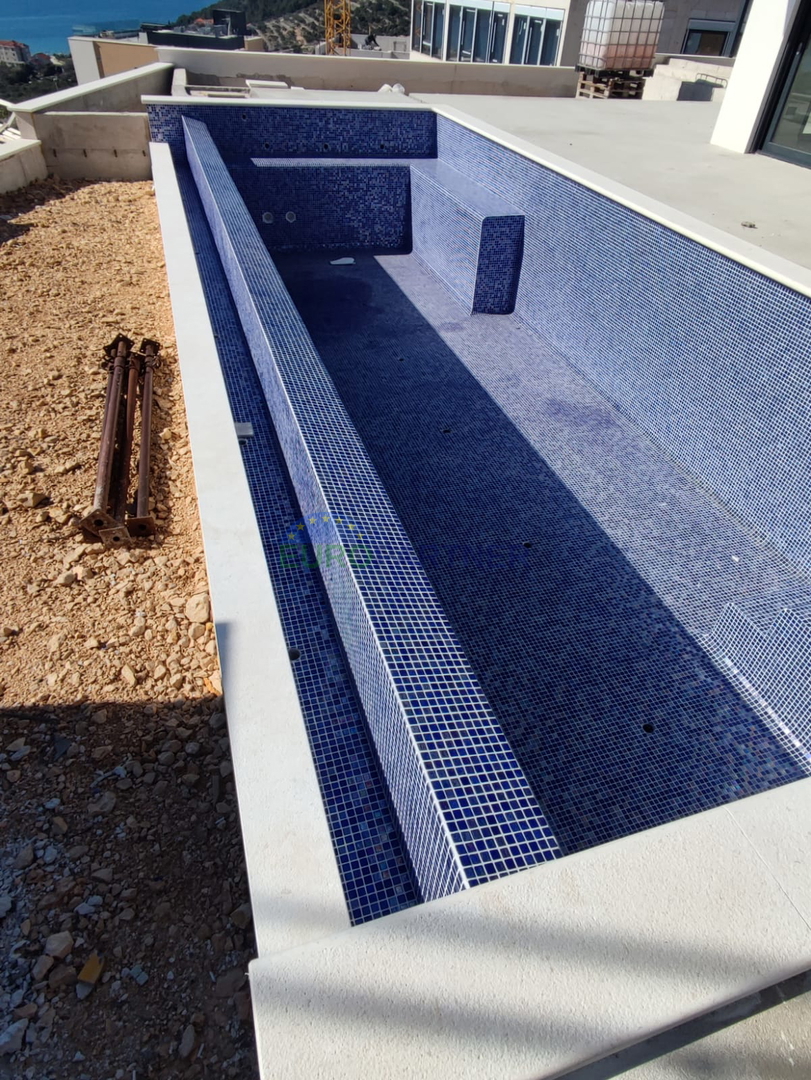 Nuova villa moderna con splendida vista mare