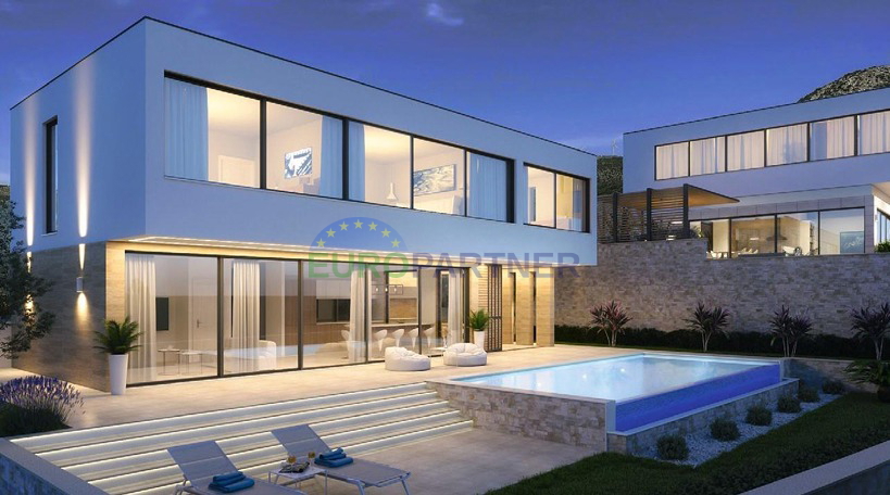 Nuova villa moderna con splendida vista mare