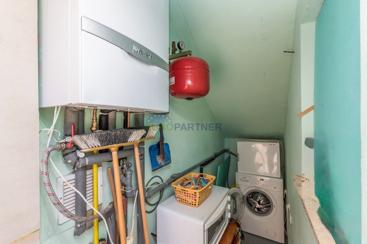 Novigrad, Casa indipendente con tre appartamenti