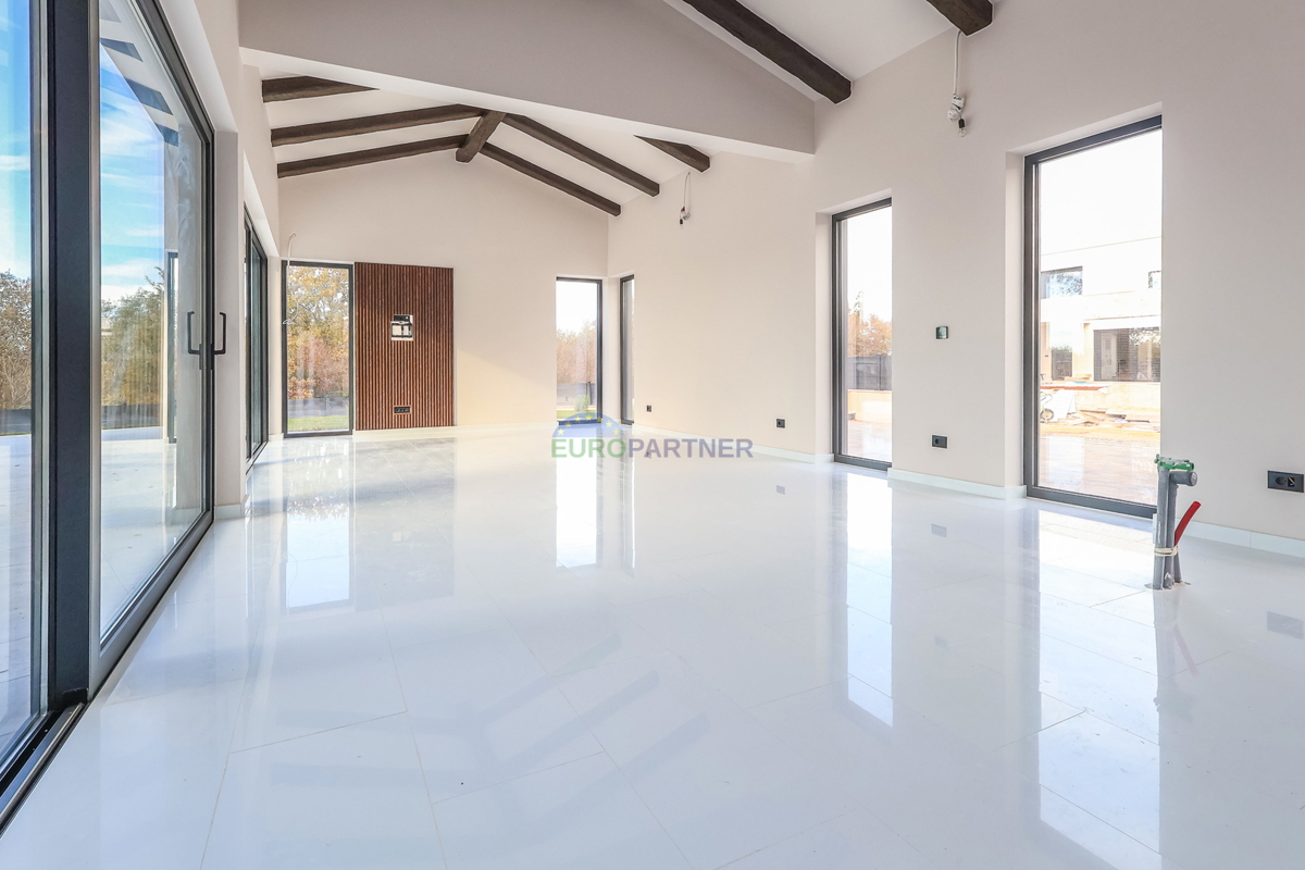 Bella villa moderna a 5 km da Parenzo