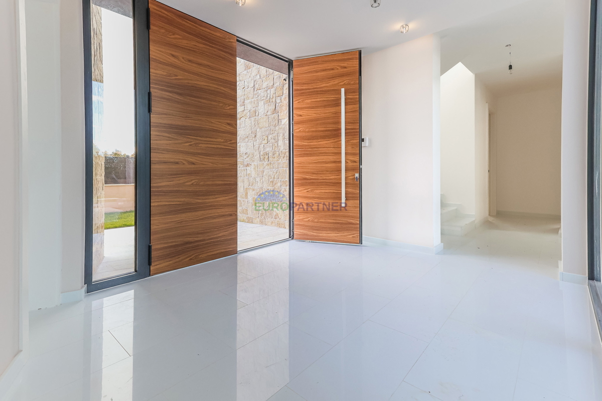 Bella villa moderna a 5 km da Parenzo