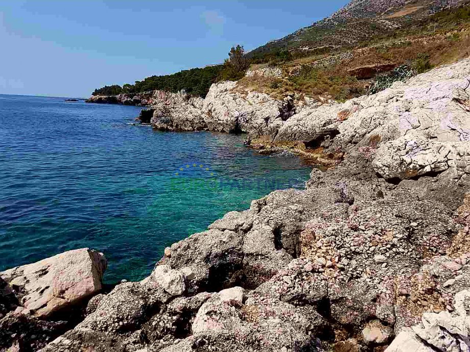 POSIZIONE TOP - ISOLA HVAR- prima fila sul mare