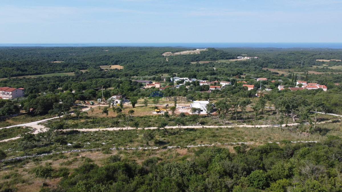 Terreno con vista panoramica sul MARE, nelle vicinanze di Rovigno