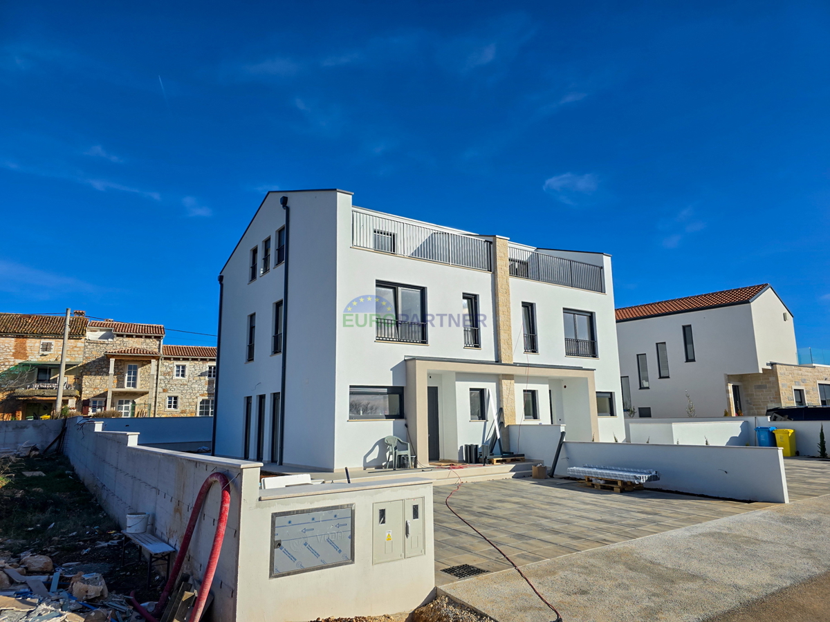 Bellissima doppia casa con vista mare, Poreč