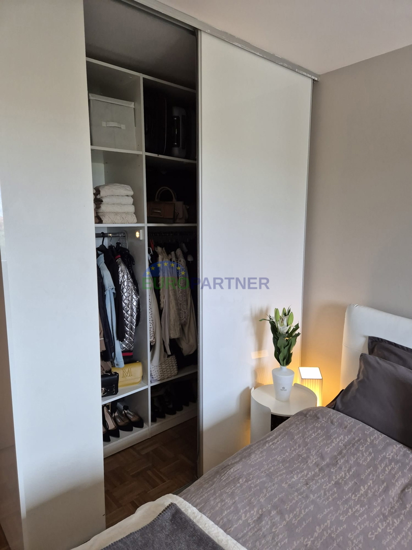 Appartamento con vista mare, a 200 m dalla spiaggia, Umag