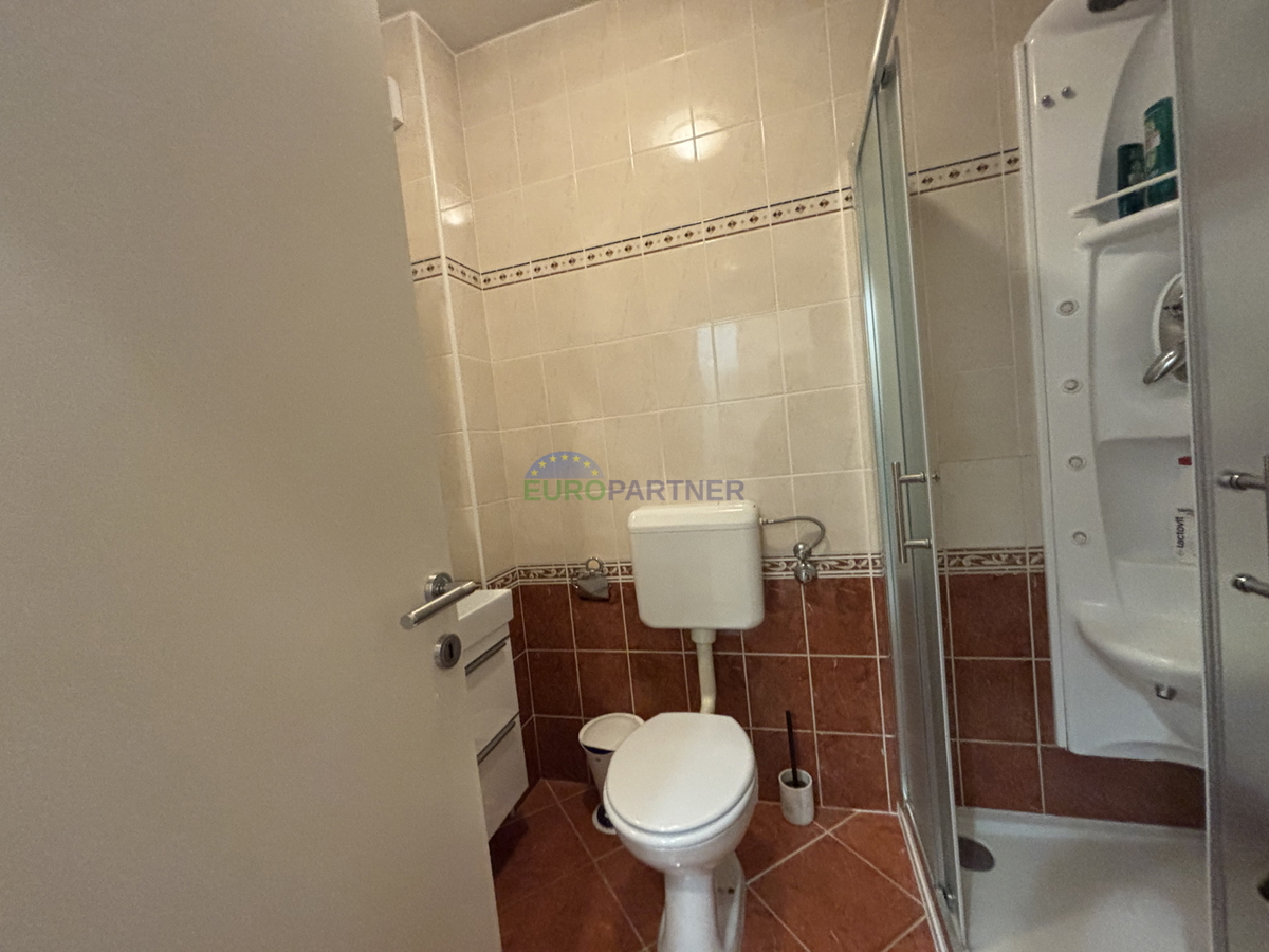 Istra, Poreč, appartamento al piano terra vicino alla città