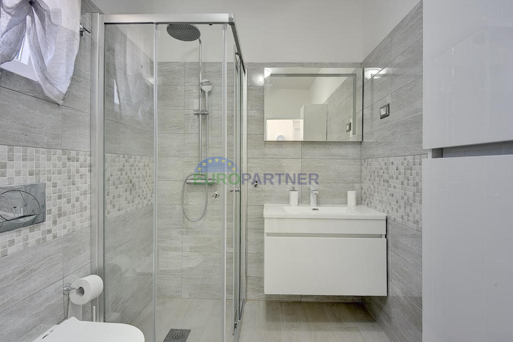 Istra, Ližnjan, moderna villa duplex con piscina