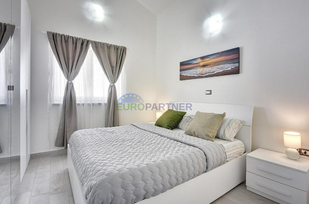 Istra, Ližnjan, moderna villa duplex con piscina