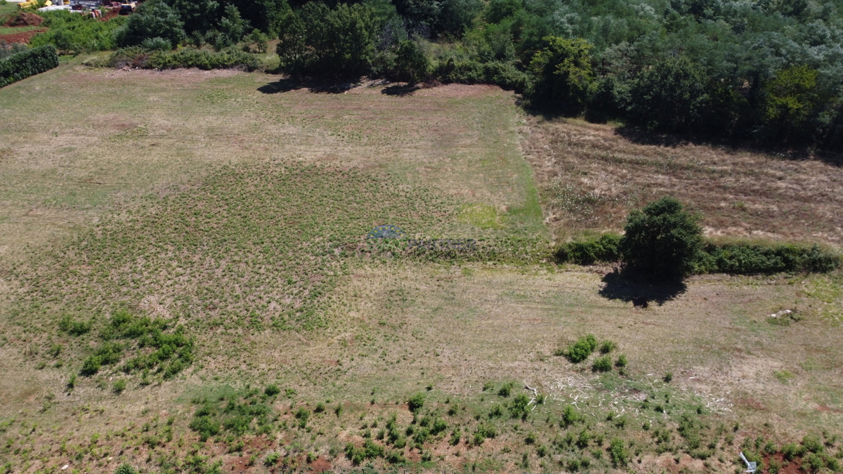 Terreno 2244m2, zona di Parenzo